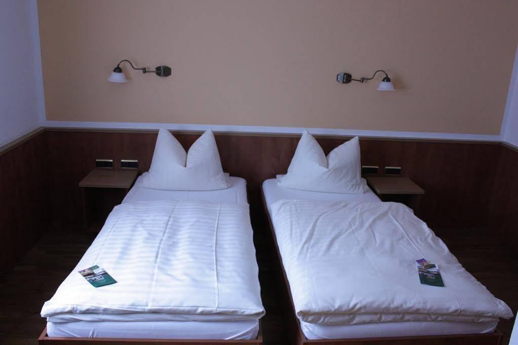 Klima Hotel Europarc Kerpen  Ngoại thất bức ảnh