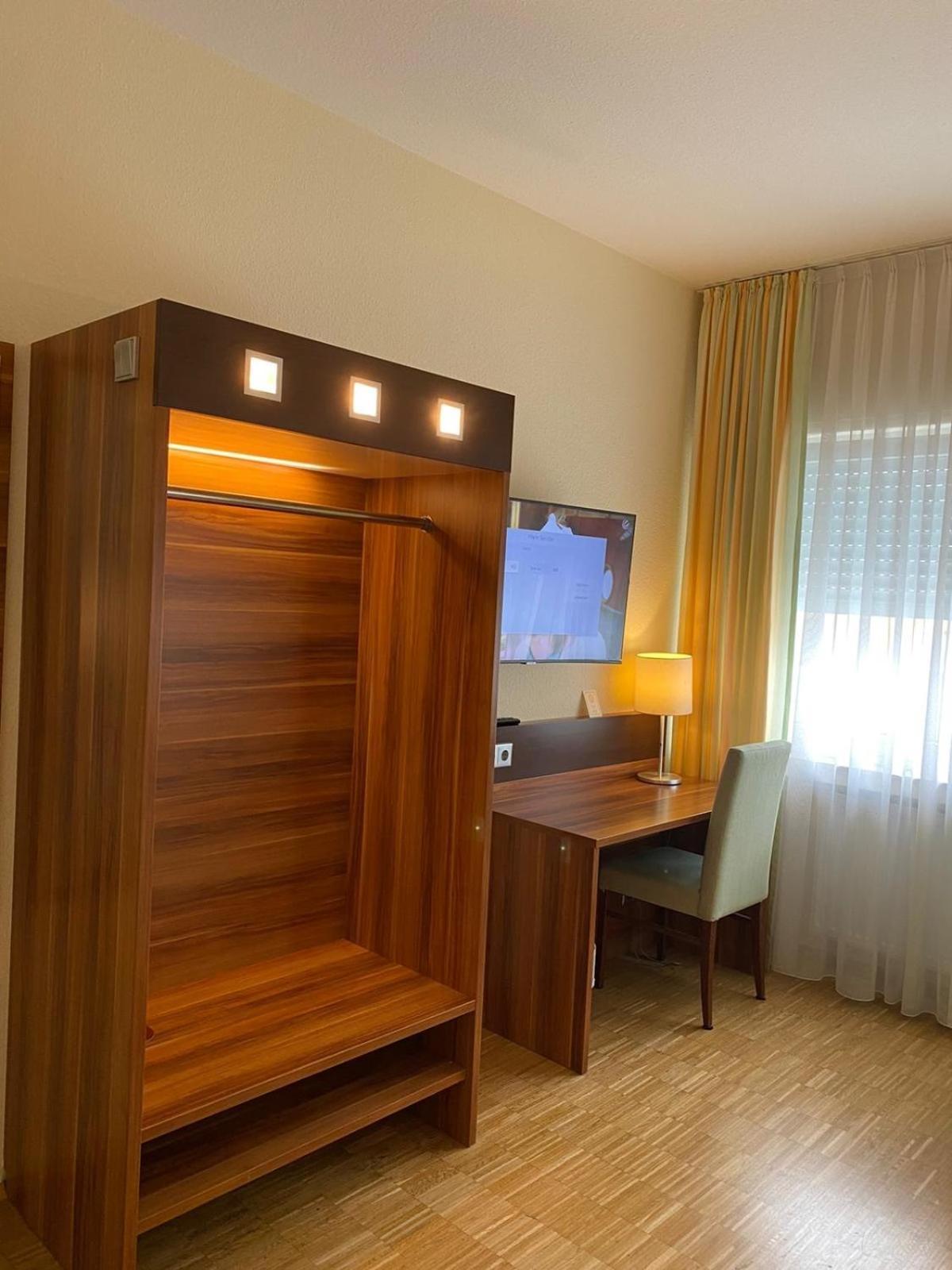 Klima Hotel Europarc Kerpen  Ngoại thất bức ảnh